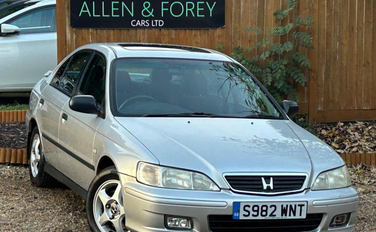 Honda Accord 1.8i LS 4dr (sun roof, a/c)